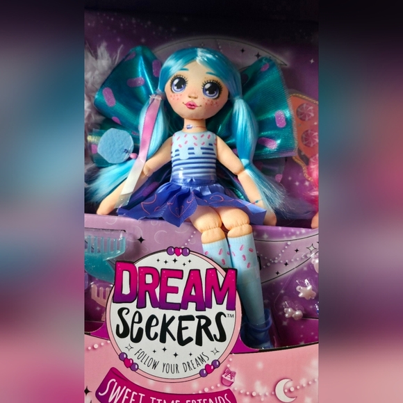 Dream Seekers Dolls Set 3 in Big Box with Hair Clips Combs - Picture 3 of 7